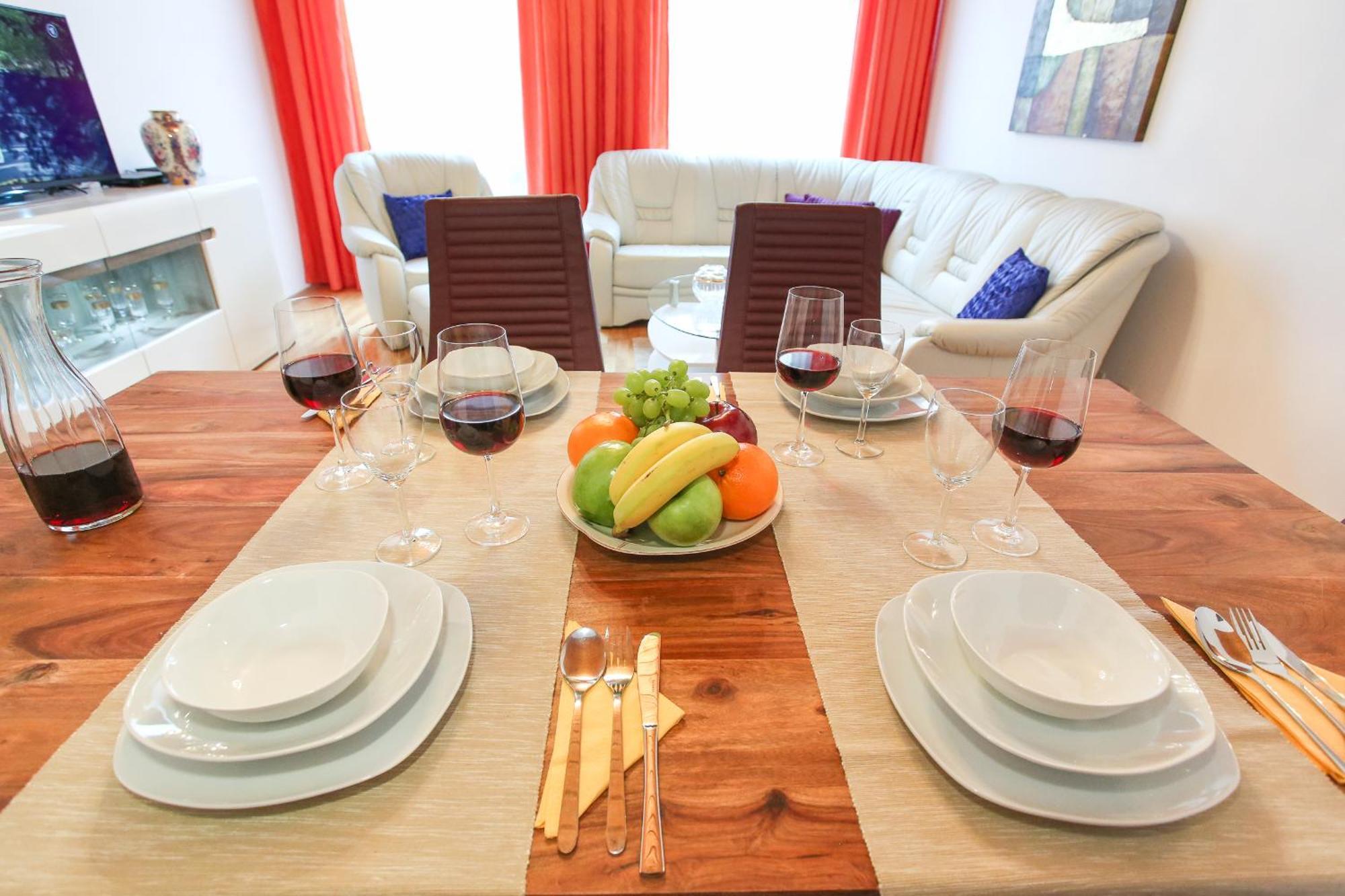 Mozart Apartament *