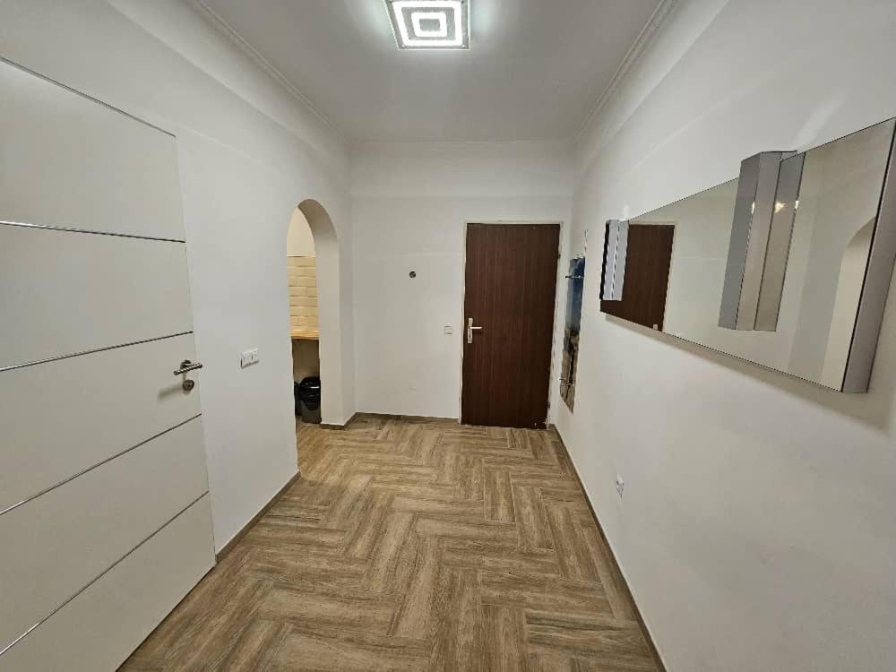 Classic I Close To Main Station I 10 Minutes To Belvedere Appartamento *